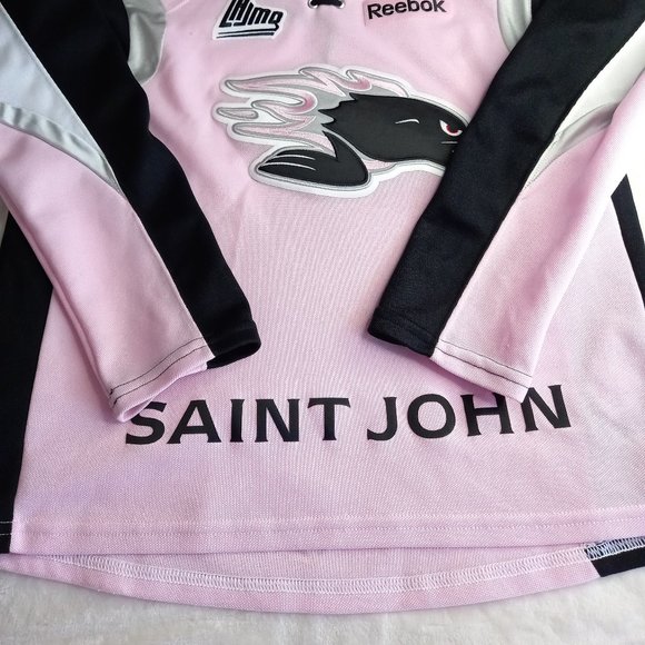 Reebok St John New Brunswick Sea Dog Minor Hockey Jersey (Women M) - Picture 7 of 10